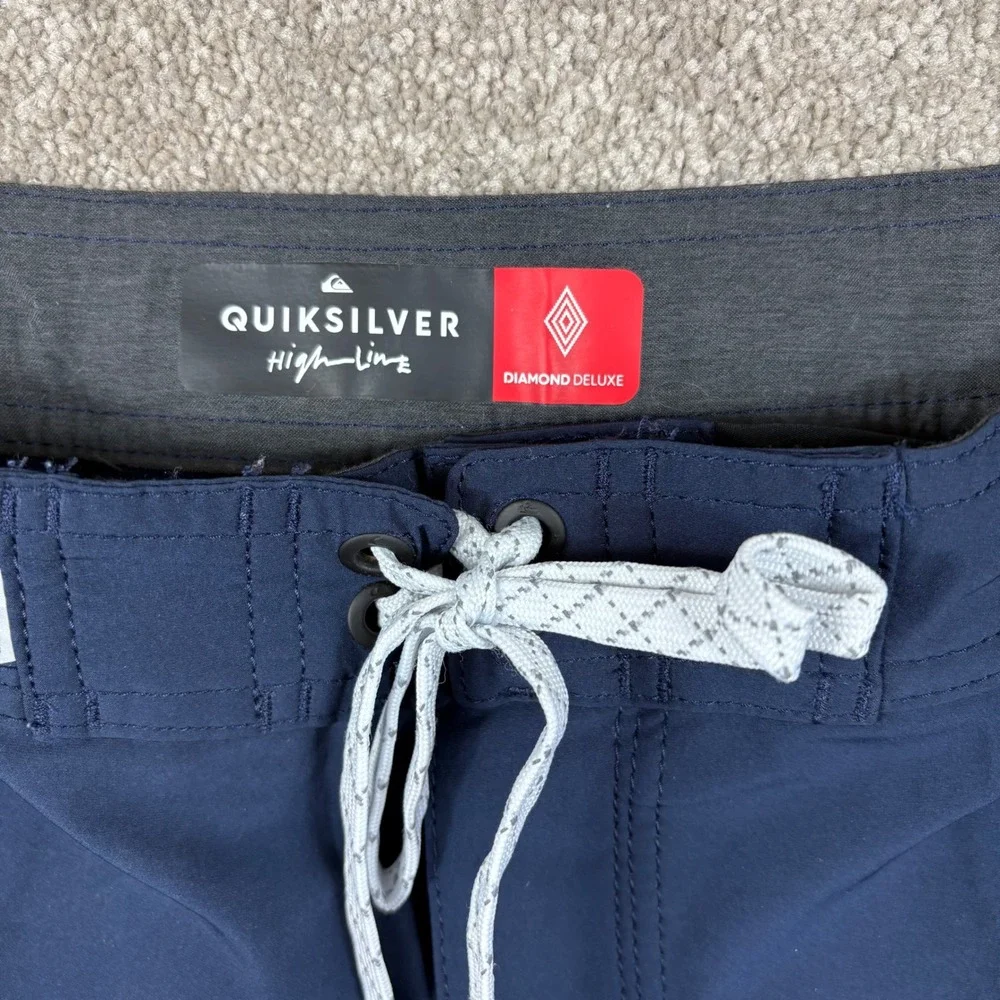 Quiksilver Highline Diamond Deluxe Board Shorts Mens 36 Navy Blue Red White